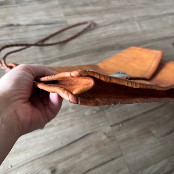 Vintage leather letter pouch - Picture 3 of 13